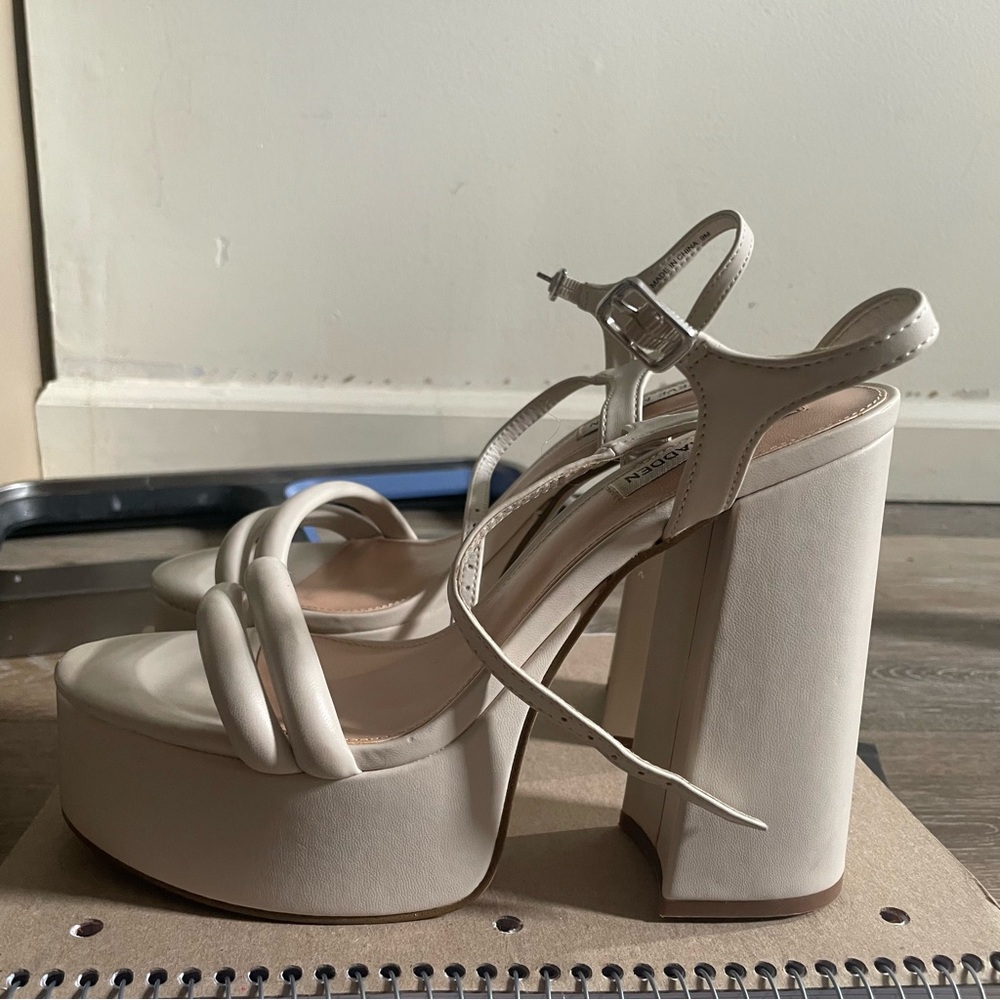 Steve Madden Cream Platform Sandals
